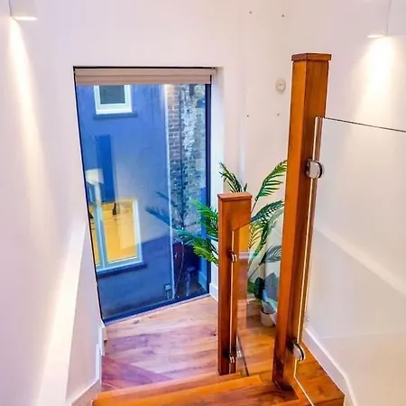 Hyde Park Luxury 2 Bed 2 Bath House * London