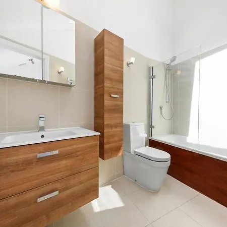 Hyde Park Luxury 2 Bed 2 Bath House Apartment *