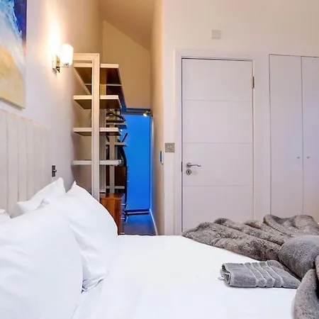 Apartment Hyde Park Luxury 2 Bed 2 Bath House *