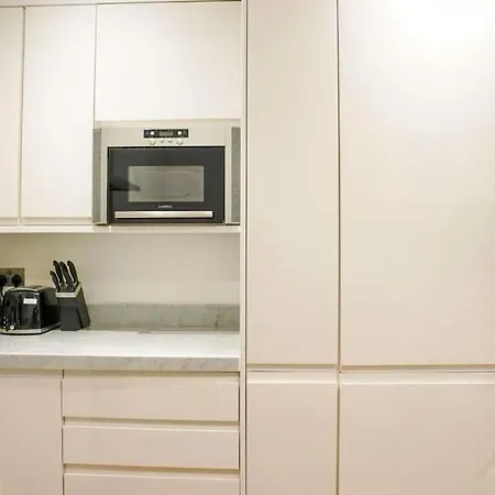Apartment Hyde Park Luxury 2 Bed 2 Bath House