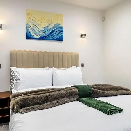 Hyde Park Luxury 2 Bed 2 Bath House Apartment *