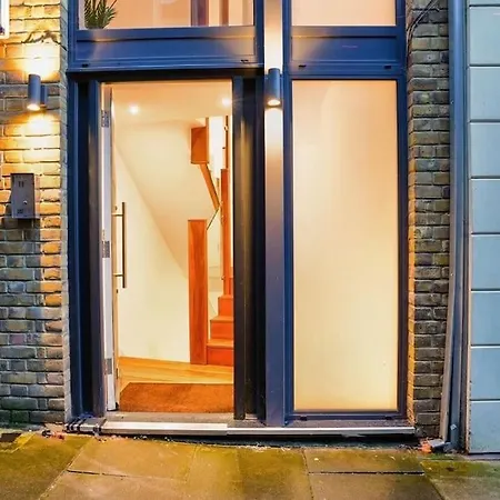 Hyde Park Luxury 2 Bed 2 Bath House Apartment *