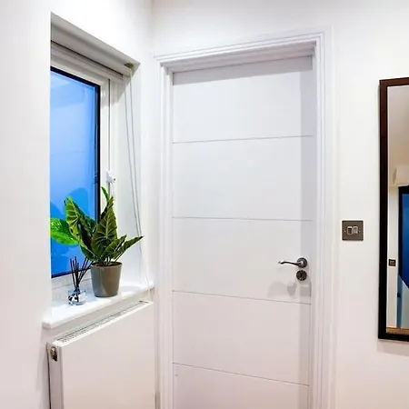 Hyde Park Luxury 2 Bed 2 Bath House * London