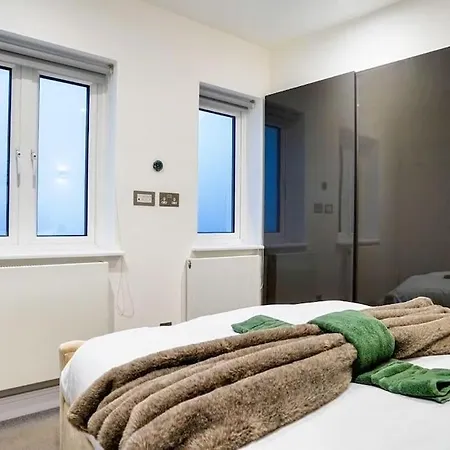 Apartment Hyde Park Luxury 2 Bed 2 Bath House