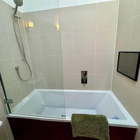 Apartment Hyde Park Luxury 2 Bed 2 Bath House London