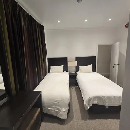 Hotel L S Londra