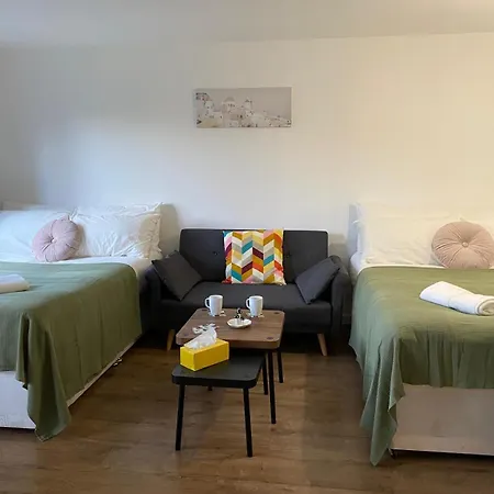 Modern Entire In Kings Cross St Pancras Apartment