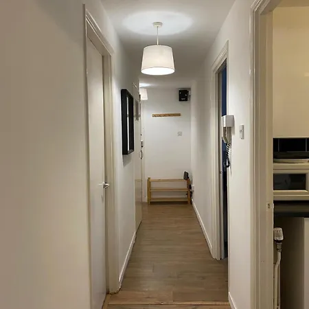 Modern Entire In Kings Cross St Pancras Apartment London