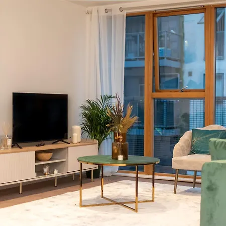Cosy 2 Bed Hackney Sleeps 8