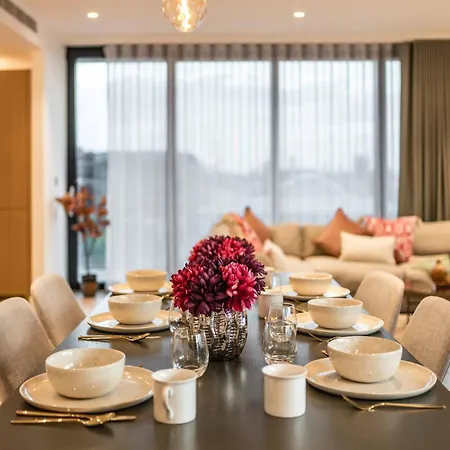 Kings Cross-luxury-sunset City View-gym-office Place-elevator * London
