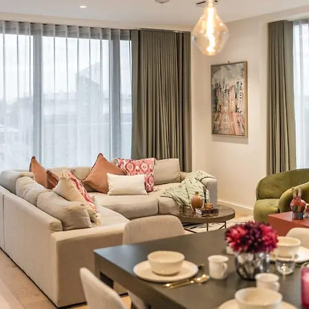 Aparthotel Kings Cross-luxury-sunset City View-gym-office Place-elevator *