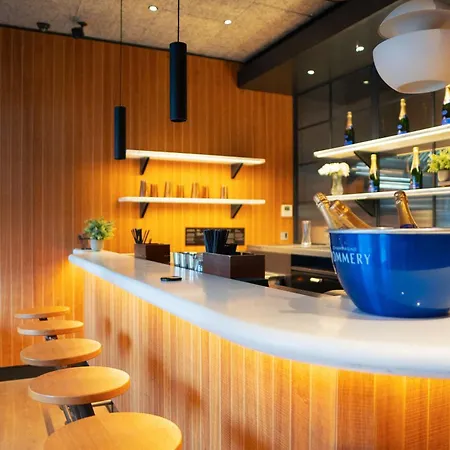 Radisson Blu Hotel, Leicester Square - Formerly Hampshire Londyn