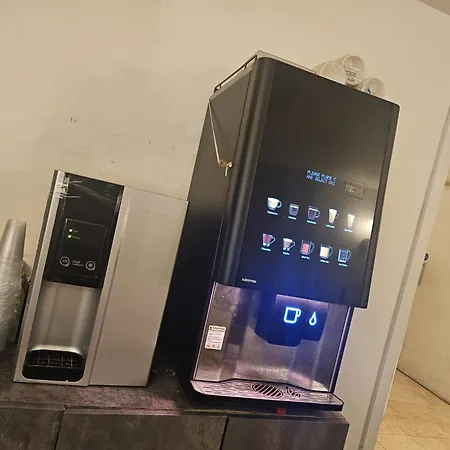 ホテル エキシビジョン コート 4 ロンドン