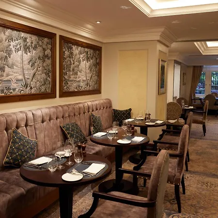 The Royal Horseguards Hotel, Hotel