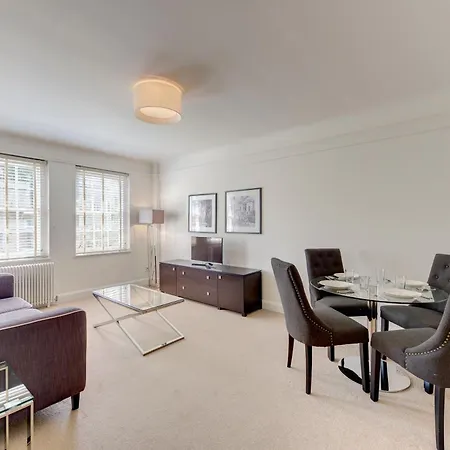 Pelham Court Lägenhet