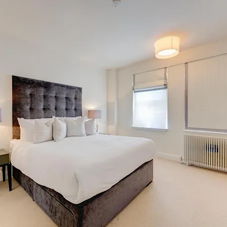 Pelham Court * London