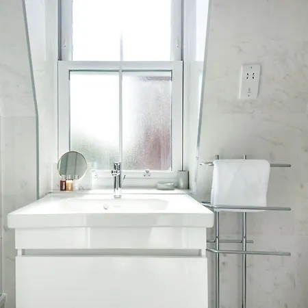 3 Sloane Gardens 2*