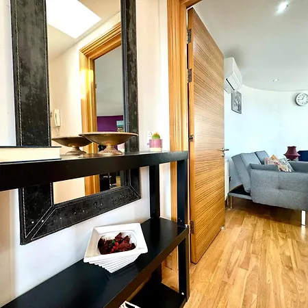Apartment Chic 1 Bedroom By Wild *