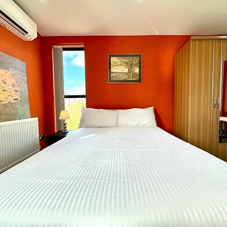 Chic 1 Bedroom By Wild * London