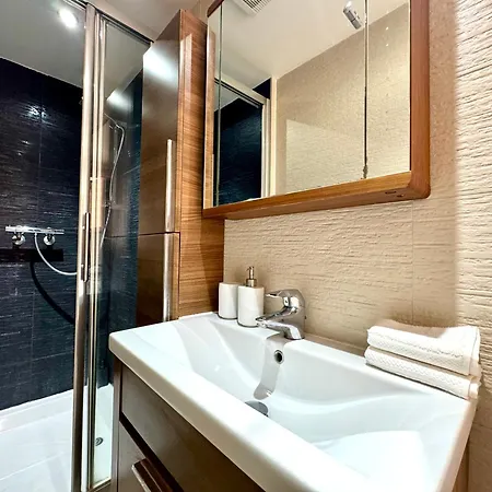 Chic 1 Bedroom By Wild *