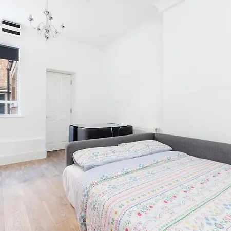 Apartment Hidden Haven - Heart Of Fitzrovia *