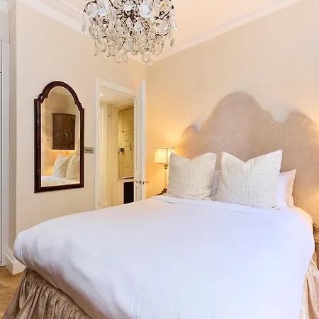 The Kensington Designer's Retreat - Modern 1bdr Flat *