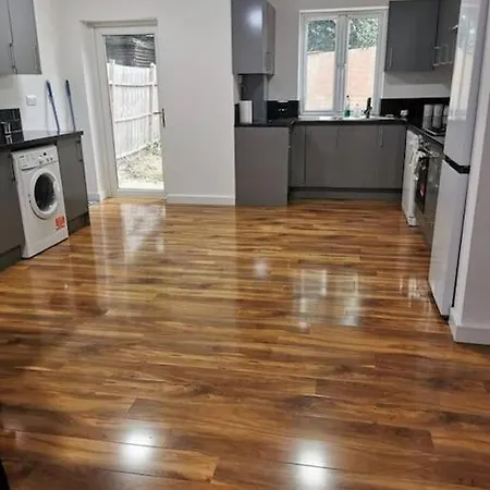 Apartment Enderley House *