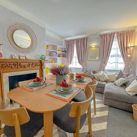 Culross Residences Apartment London