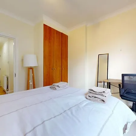 Apartment Charming And Bright Flat In Paddington!