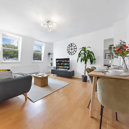 Kensington High Street - Serviced Apartment