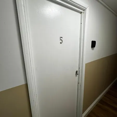 Apartment Spacious Is Sb5