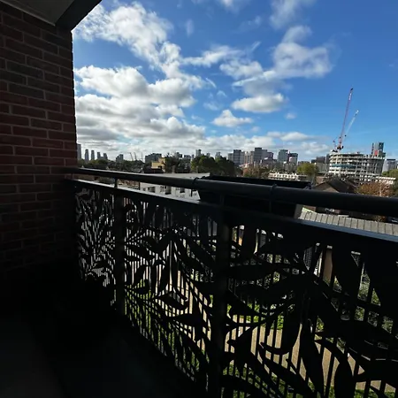 Entire Flat Custom House