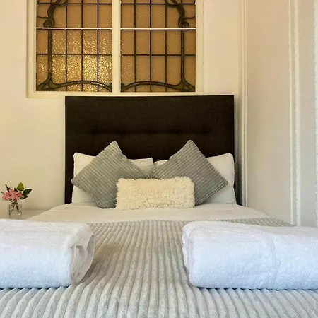 빌라 Oxford Street Beautiful Four Bedroom
