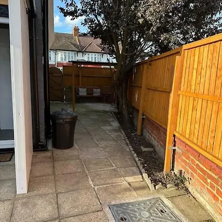 Ashburton House Holiday home Ilford