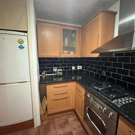 Tks Modern 1bed Flat, 伦敦