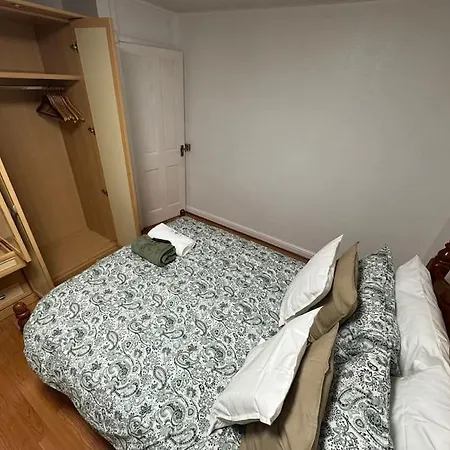 Tks Modern 1bed Flat, *