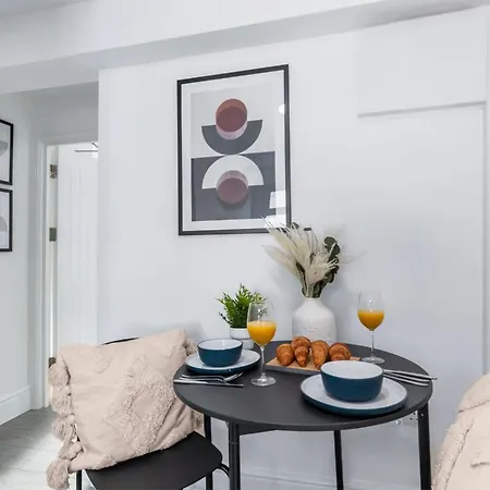 Fitzrovia & Regent's Park - 3br - Cityapartmentstay * London