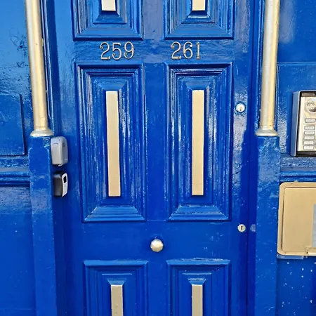 Stylish - Private Bathroom, 15mins To London! דירה *