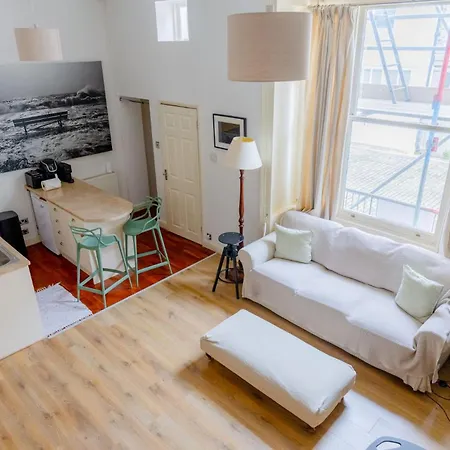 Apartment Charming Mezzanine Heart Of Paddington London