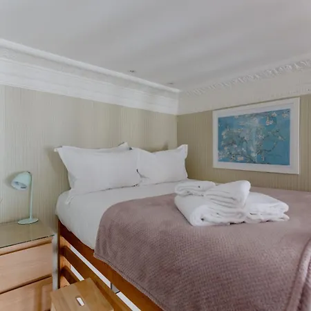 Apartment Charming Mezzanine Heart Of Paddington *