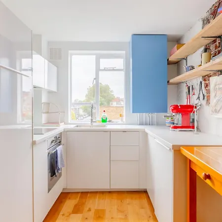 Apartment Chic 1bd Loft-style Flat Heart Of North London