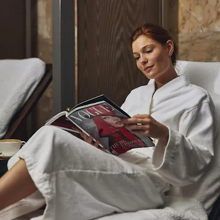 Sofitel St Ξενοδοχείο 5*