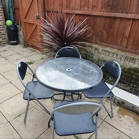 Cosy Double In Limehouse-stephney Homestay *