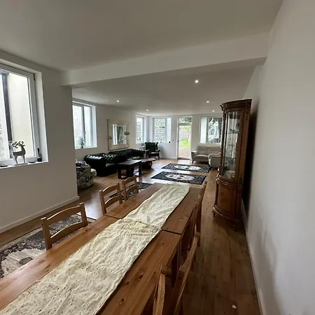 Prázdninový dům North A Spacious 7 Bedroom House Accommodating Up To 18 People Complete With Own Gym And Table Tennis