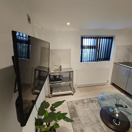 Apartment Riverview, Stylish Non Smoking Loft Ensuite 4 Rent Erith