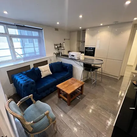 Lovely Chelsea Entire Apartment *