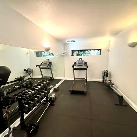 Lovely 2 Bedroom By Wild Apartment