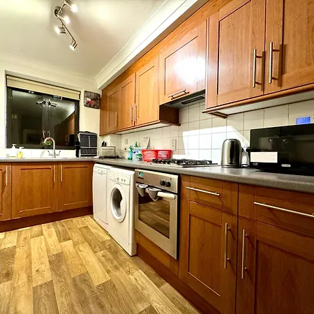 Lovely 2 Bedroom By Wild London