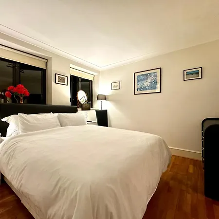 Apartment Lovely 2 Bedroom By Wild