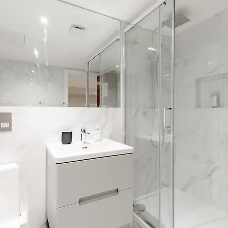 Hyde Park Apartment